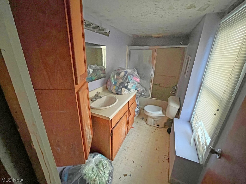 Trumbull Woods - Residential