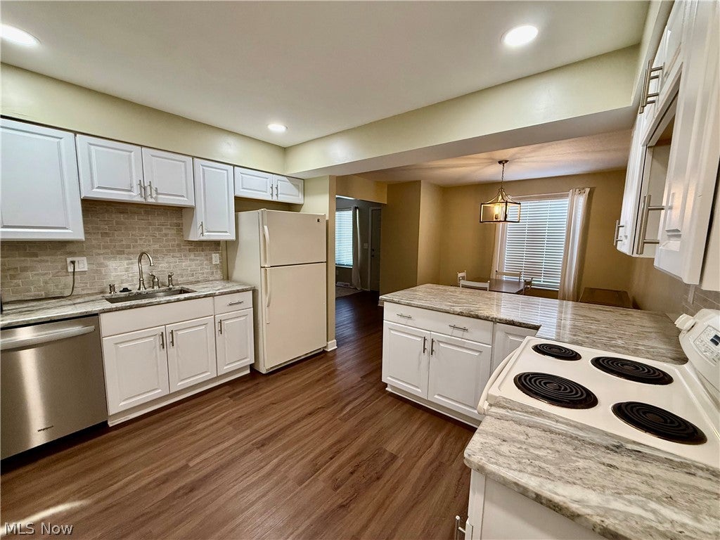 817 Tollis Parkway 8