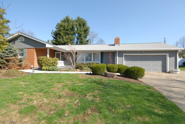 Spacious 4 bedroom ranch in Harding Heights. two fireplaces/gaslogs Slate entrance foyer, formal dinning room, Eat-in kitchen with all appliances. Covered back porch over looking level well landscaped lot. Newer windows and roof. Covered front porch with new curved paver sidewalks and paved driveway. Gas heat , central air, ADT alarm system,Large patio in rear. Basement has knotty pine walls in recreation room with brick fireplace, ample room for storage and workshop. Hardwood floor under some of the carpet. Stool and darkroom sink in basement could be expanded to full bath.
