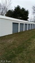 Here is an investment opportunity. This is a 24 unit self storage building. There are 12 -10x20 units, 10 - 10x10 units, and 2 -5x10 units. all with concrete floors. These units are located near the downtown area. Seller is motivated.