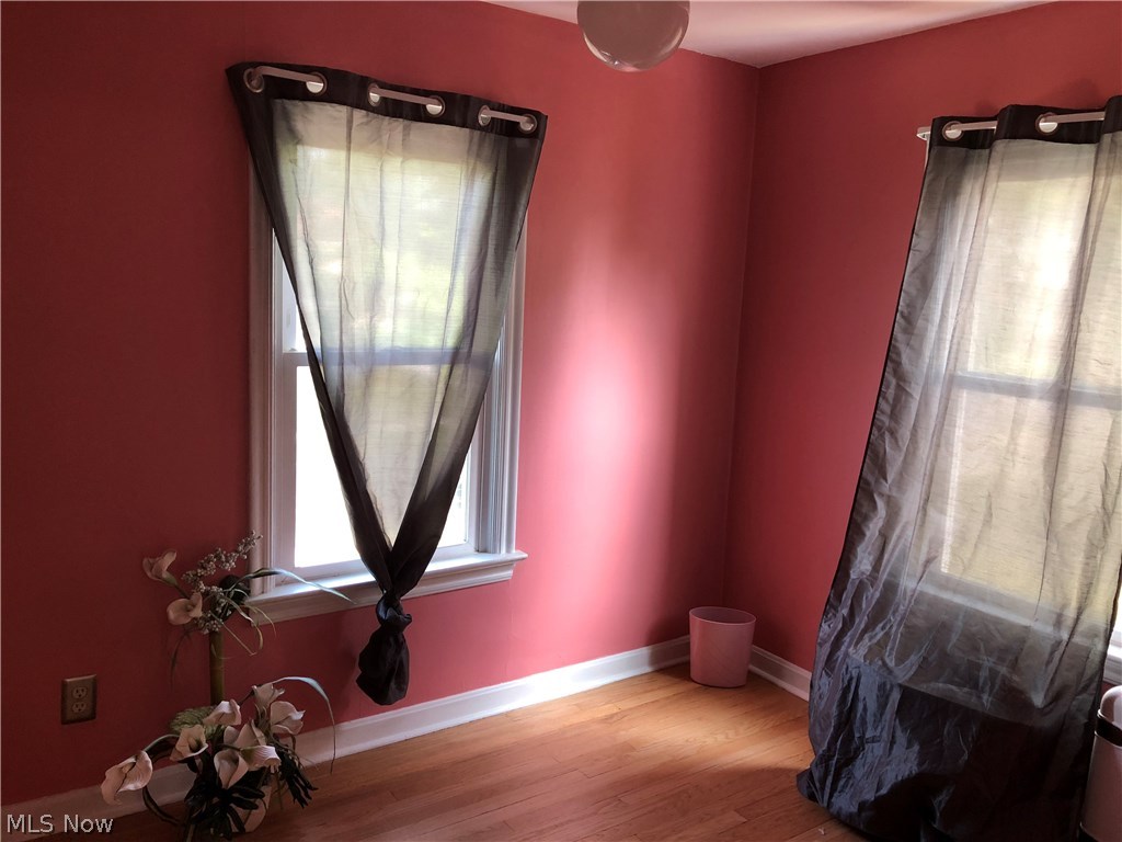 Cleveland Heights Blvd - Residential