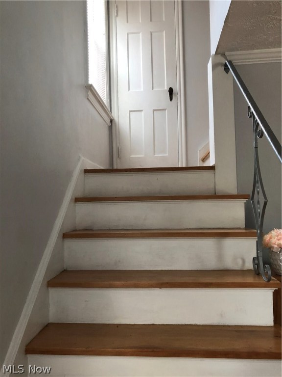 Cleveland Heights Blvd - Residential