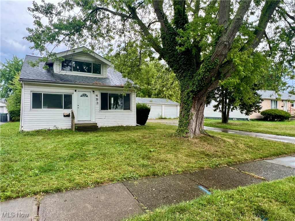 This 3-bedroom, 1.5-bath home offers a practical layout with two bedrooms upstairs and a first-floor bedroom for added convenience. The main level includes a bright living area, a functional kitchen, and a sunroom that brings in plenty of natural light.
The property features a spacious backyard, ideal for outdoor use, and is set in a convenient Eastlake location close to schools, shopping, parks, and highway access.
