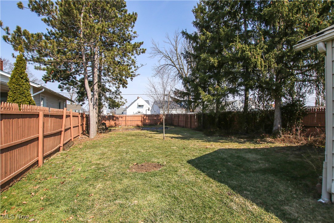 4906 Wellington Avenue, Parma, Ohio image 26