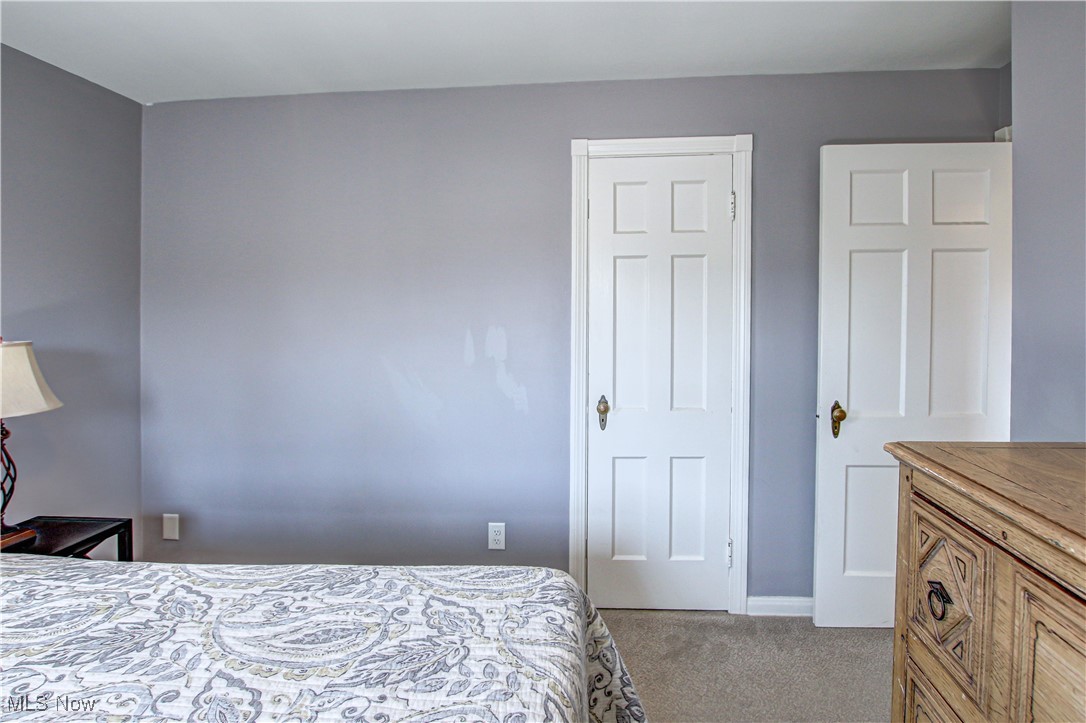 4906 Wellington Avenue, Parma, Ohio image 13