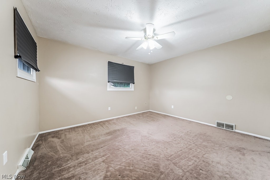 New Boston Knolls - Residential