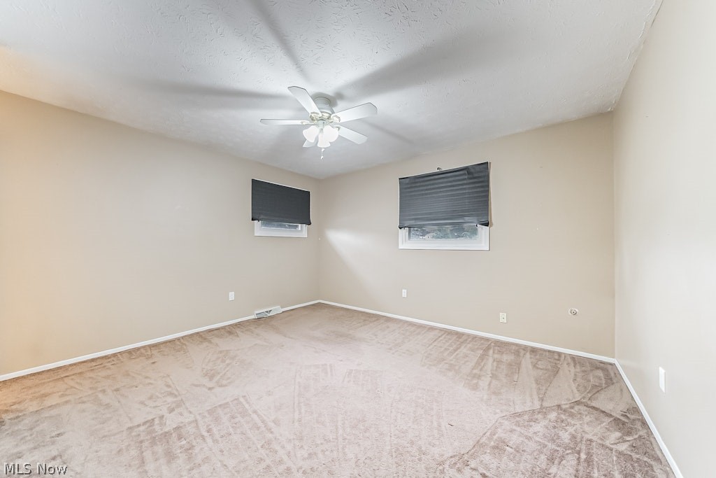 New Boston Knolls - Residential