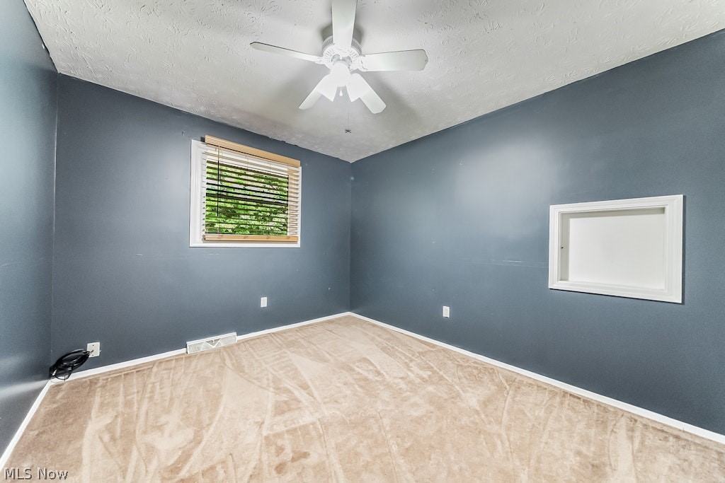 New Boston Knolls - Residential