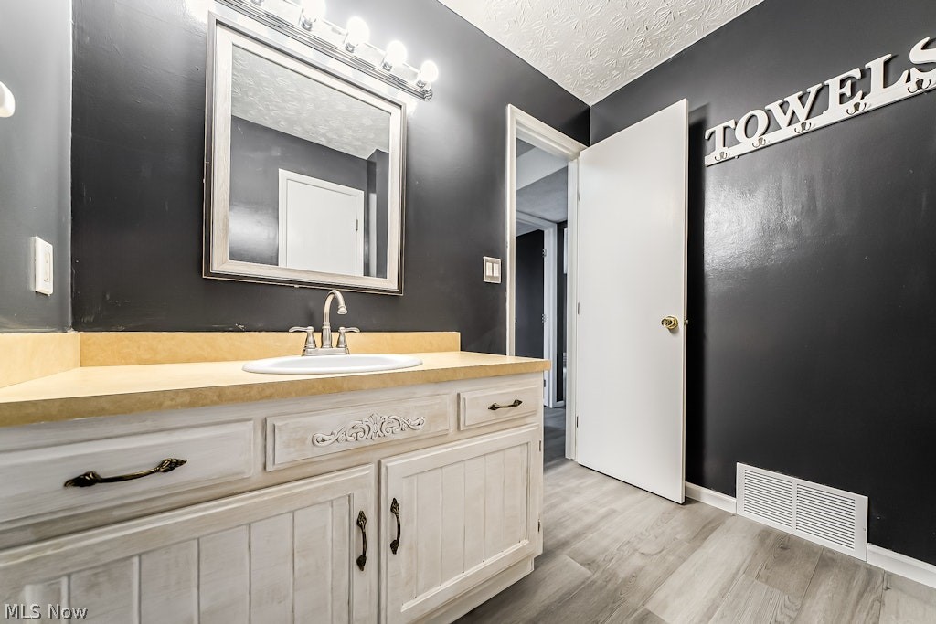 New Boston Knolls - Residential