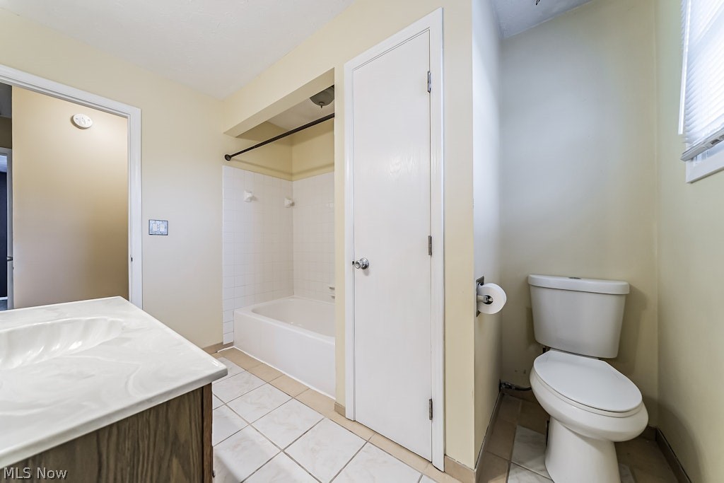 New Boston Knolls - Residential