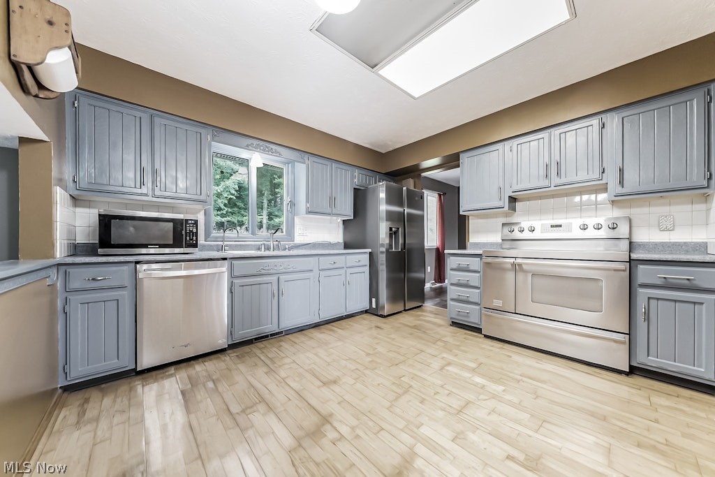 New Boston Knolls - Residential