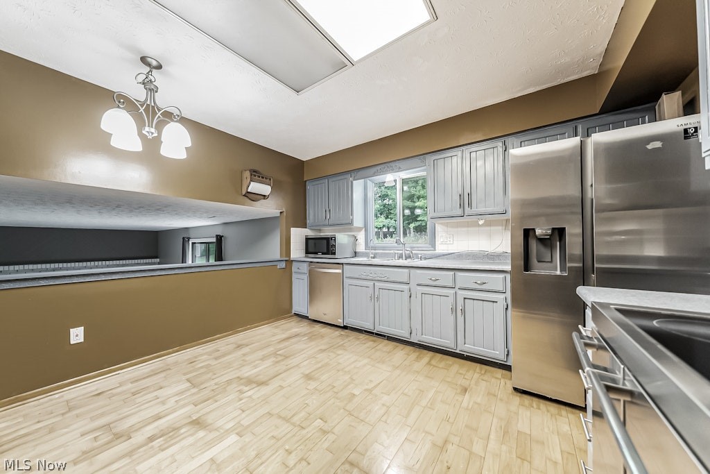 New Boston Knolls - Residential