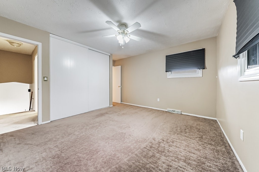 New Boston Knolls - Residential