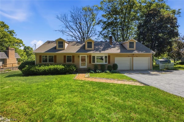 1330 HOWELL AVE, EAST PALESTINE, OH 44413 - Image 4381edd040e2f02a2ae632f0cdf610bf/2393375011