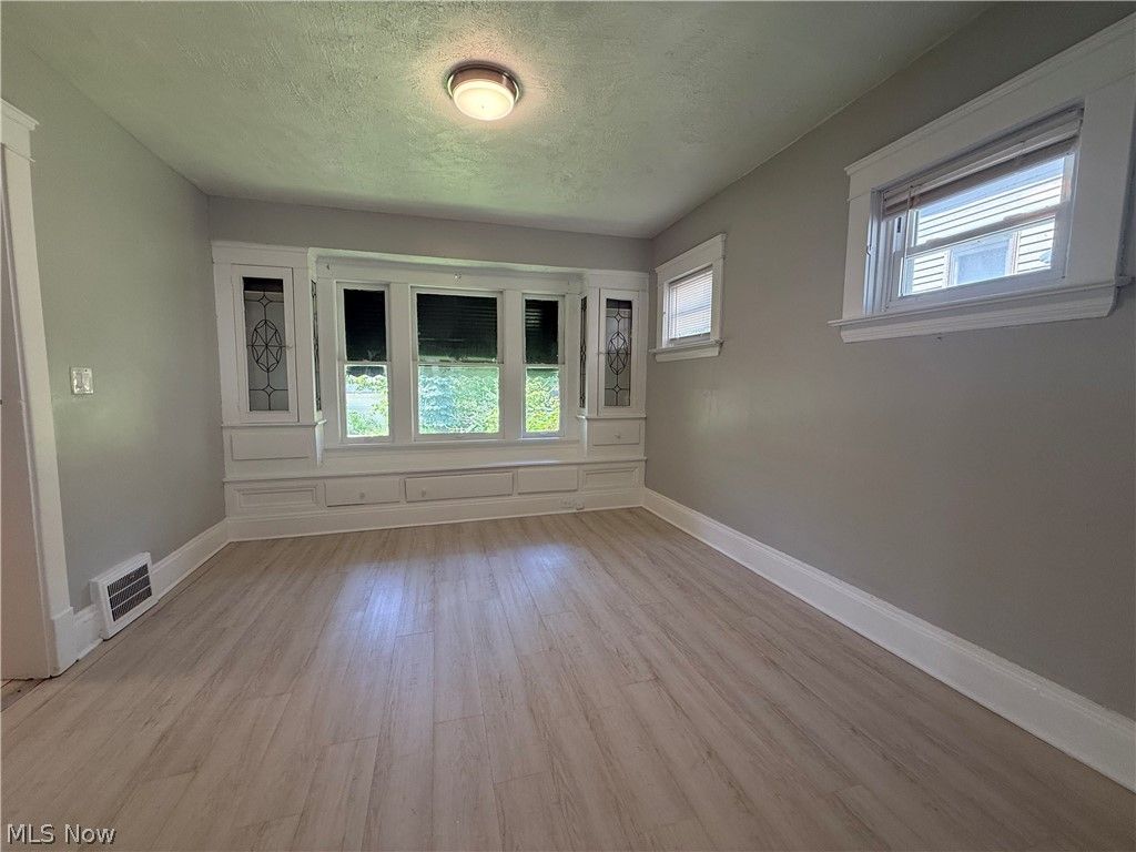 Photo of 2802 E 118th Street, Cleveland, OH 44120 (MLS # 5212495)