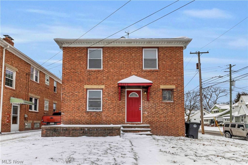 Photo of 3662 W 117th Street, Cleveland, OH 44111 (MLS # 5188570)