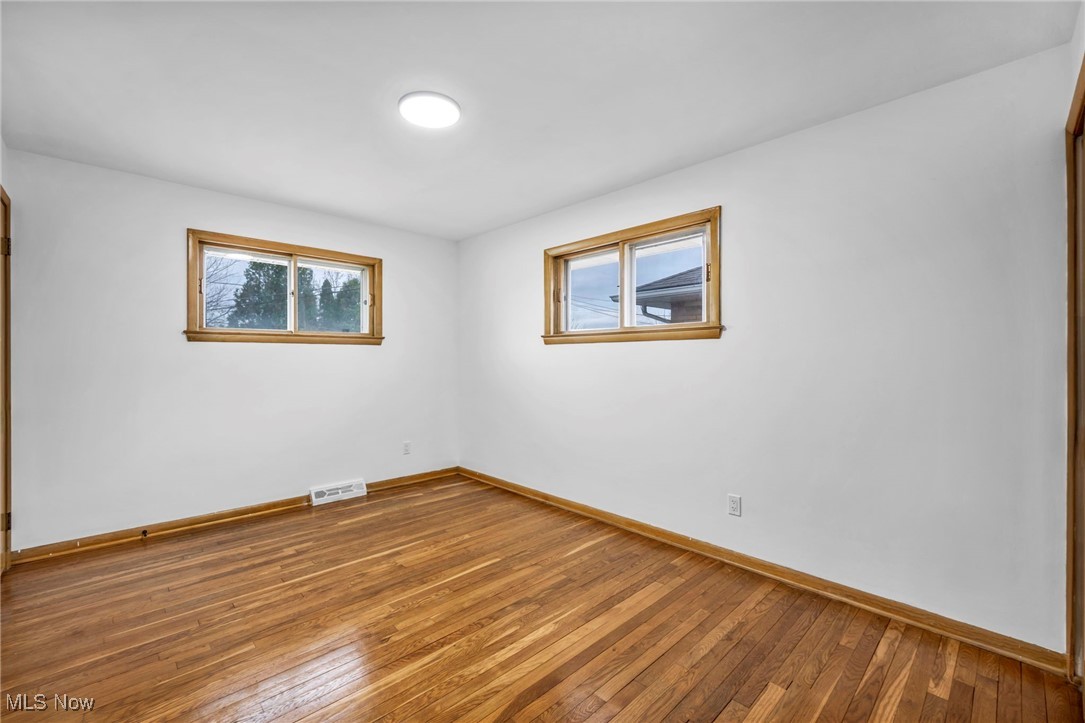 16016 Rowena Avenue, Maple Heights, Ohio image 23