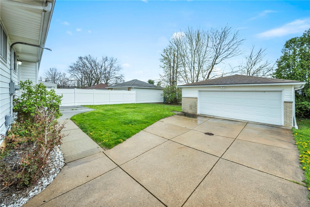 16016 Rowena Avenue, Maple Heights, Ohio image 34