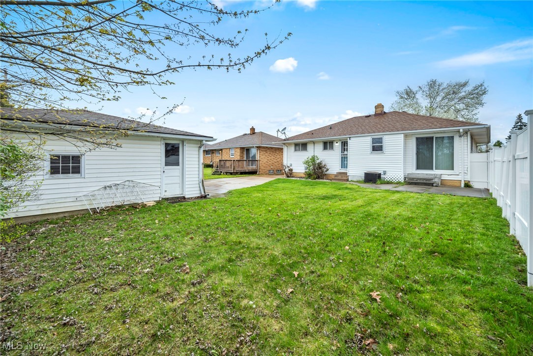 16016 Rowena Avenue, Maple Heights, Ohio image 38