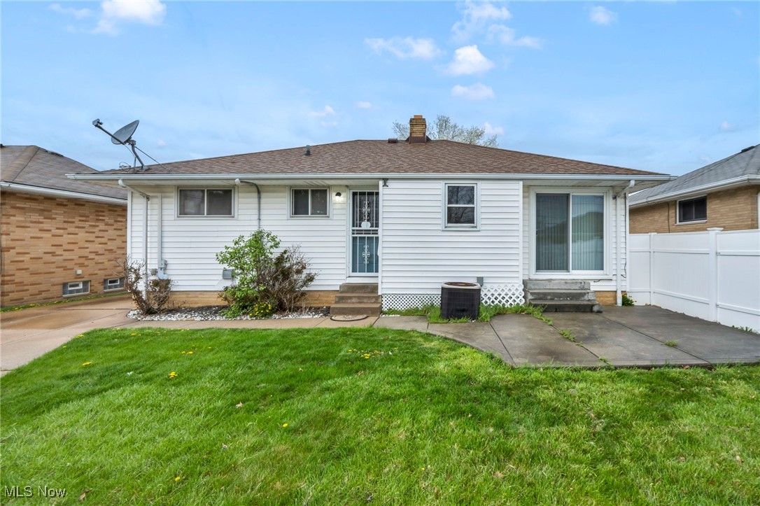 16016 Rowena Avenue, Maple Heights, Ohio image 37