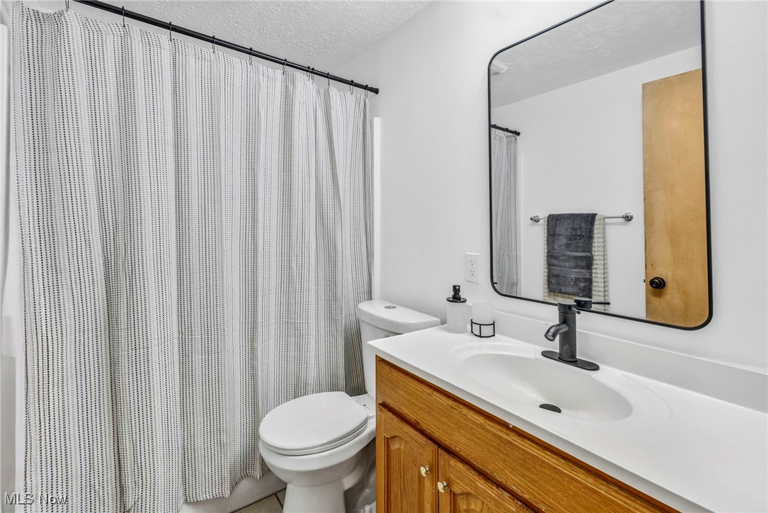 16016 Rowena Avenue, Maple Heights, Ohio image 20