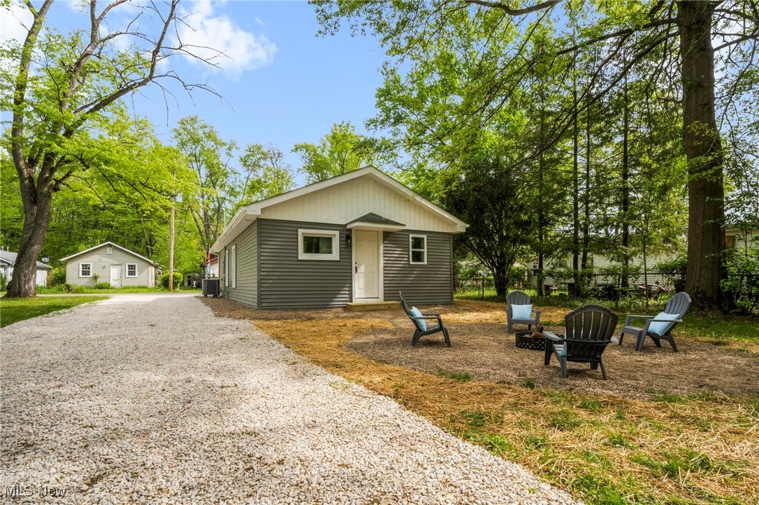 17469 Laurel Avenue, Lake Milton, Ohio image 23