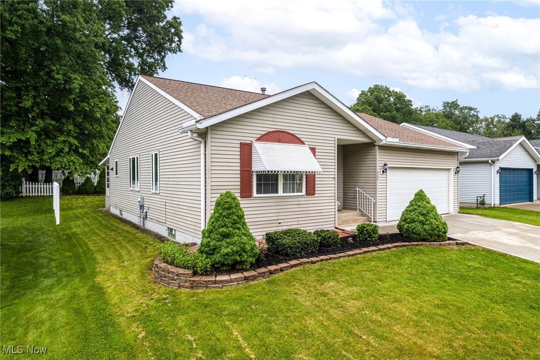 959 Elizabeth Court, Cuyahoga Falls, Ohio image 2