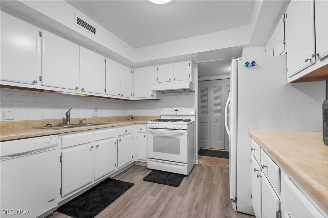 Oak Knolls Condo - Residential