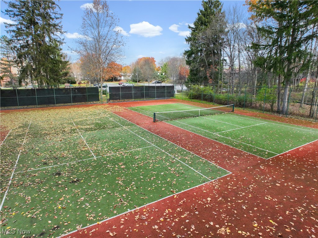 Oak Knolls Condo - Residential