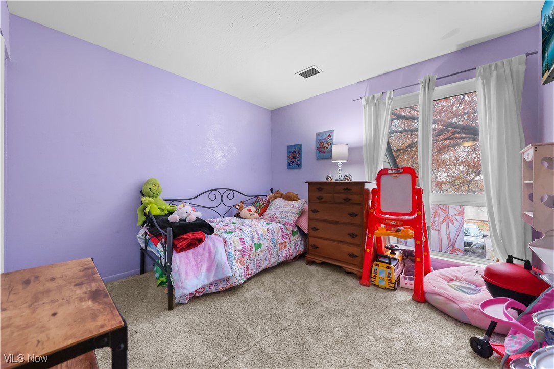 Oak Knolls Condo - Residential