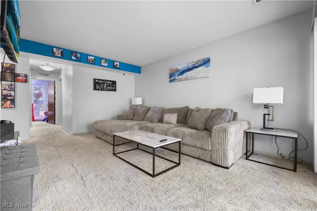 Oak Knolls Condo - Residential