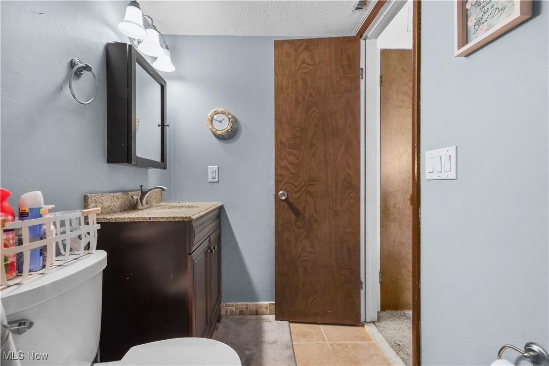 Oak Knolls Condo - Residential