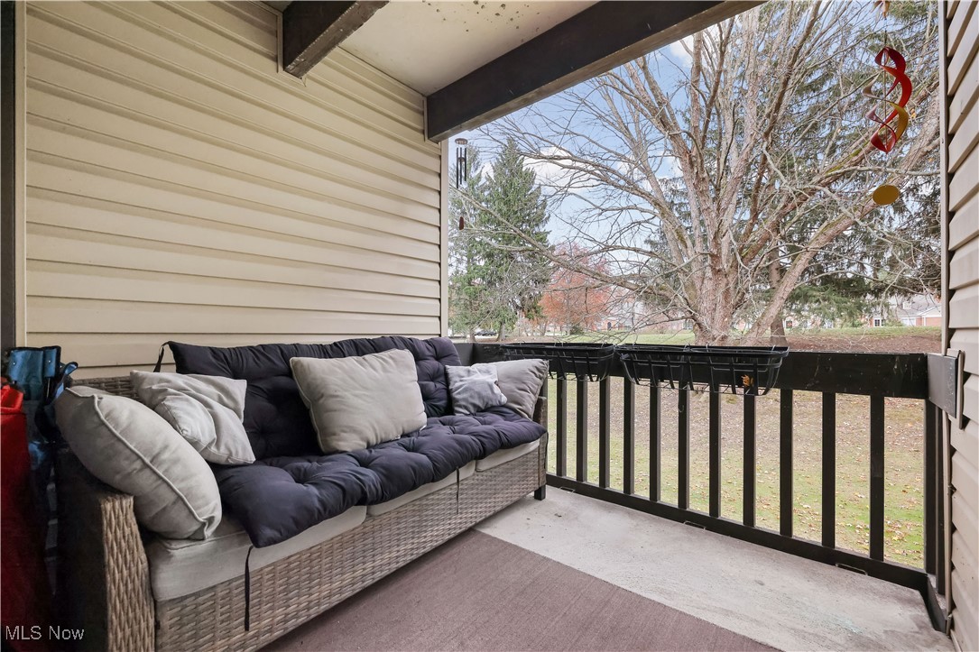 Oak Knolls Condo - Residential