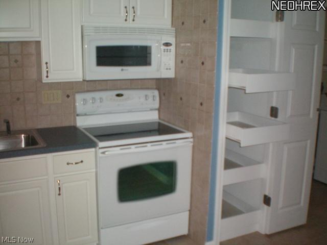 Lakeside Condos 62 - Residential