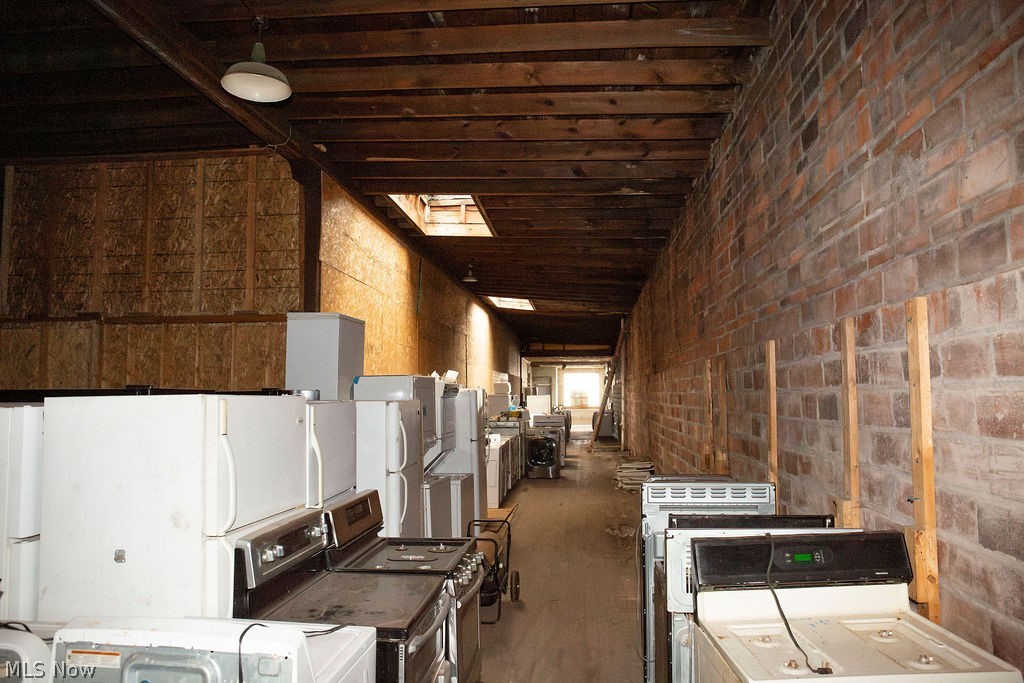 Fisk - Commercial Sale