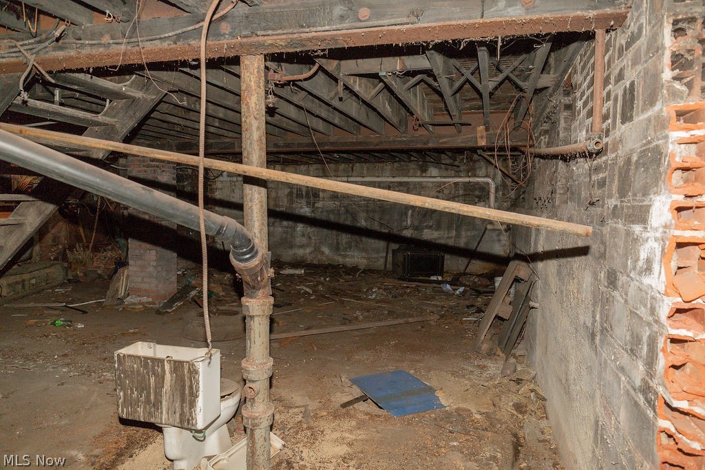 Fisk - Commercial Sale