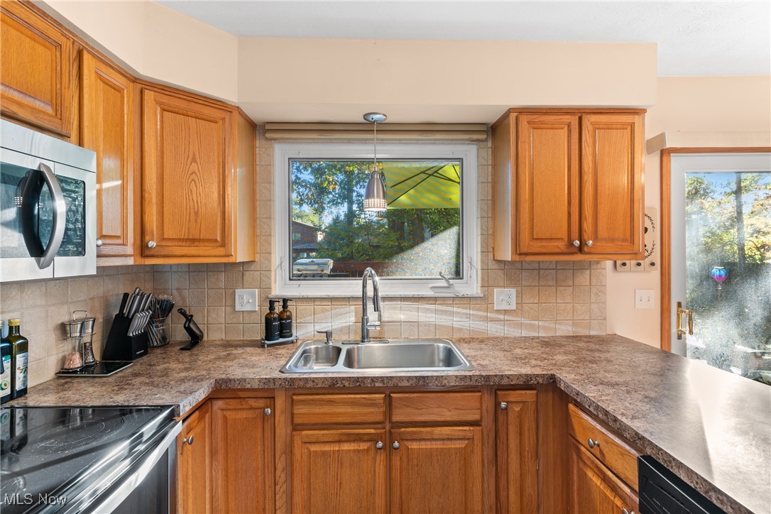 Hunting Mdws 06 - Residential