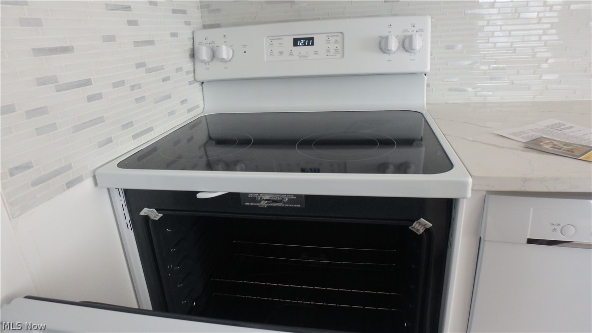 Robert Dvoraks Brentwood Village - Residential