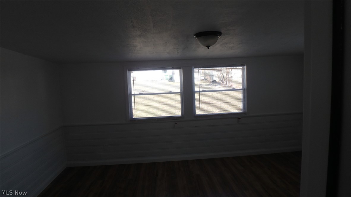 Robert Dvoraks Brentwood Village - Residential