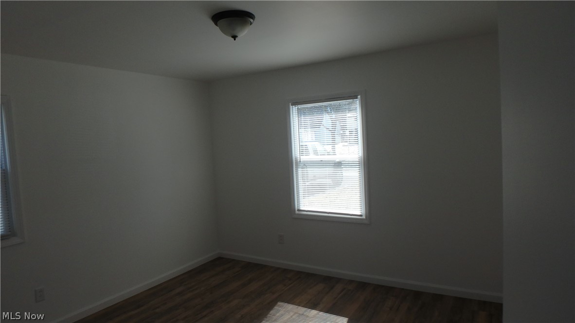 Robert Dvoraks Brentwood Village - Residential