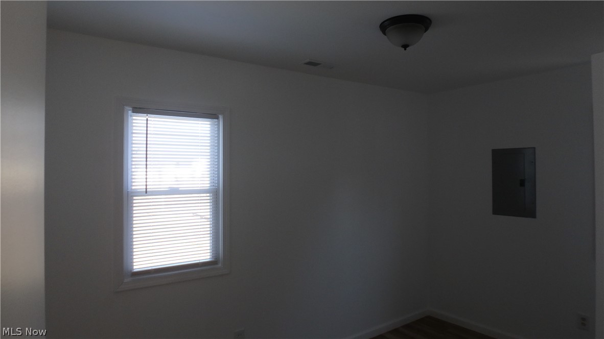 Robert Dvoraks Brentwood Village - Residential