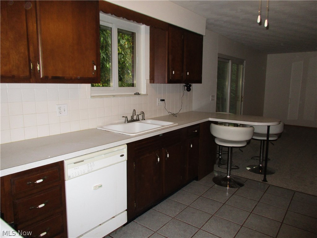 1st Add Walnut Shad - Residential