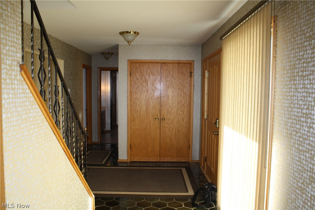 WHITE OAKS - Residential