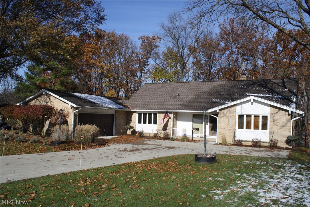 WHITE OAKS - Residential