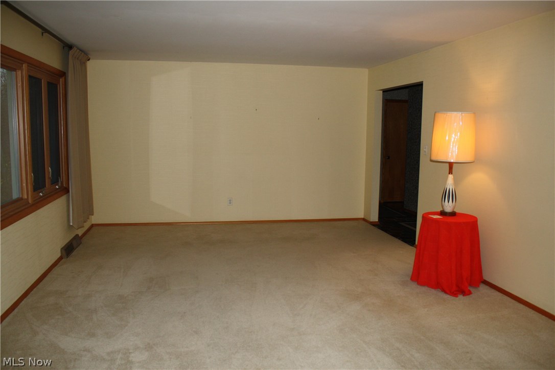 WHITE OAKS - Residential