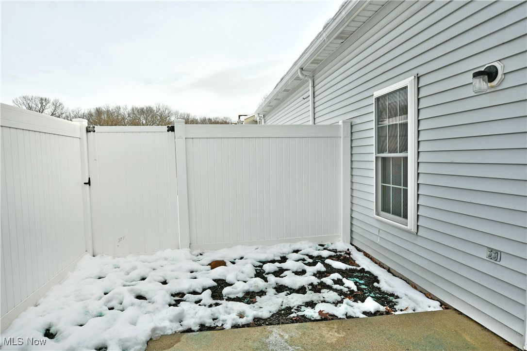 Lake Pointe Condo - Residential