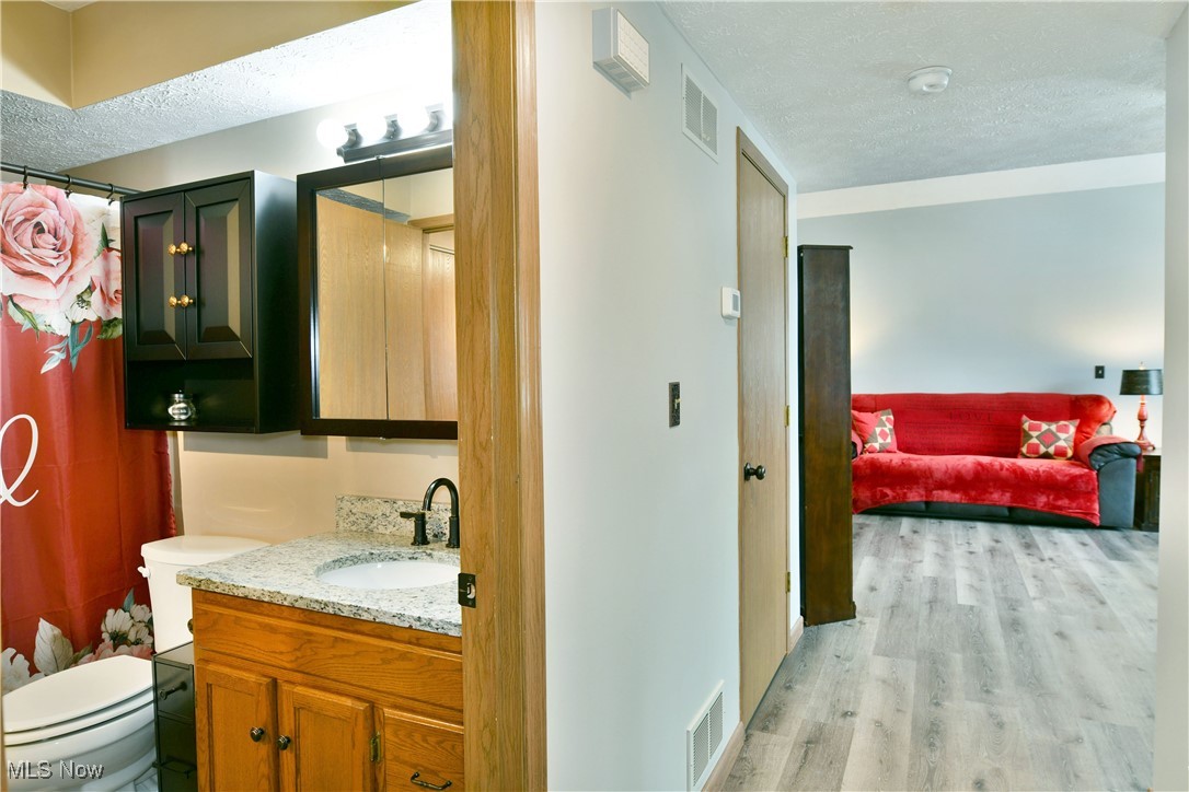 Lake Pointe Condo - Residential