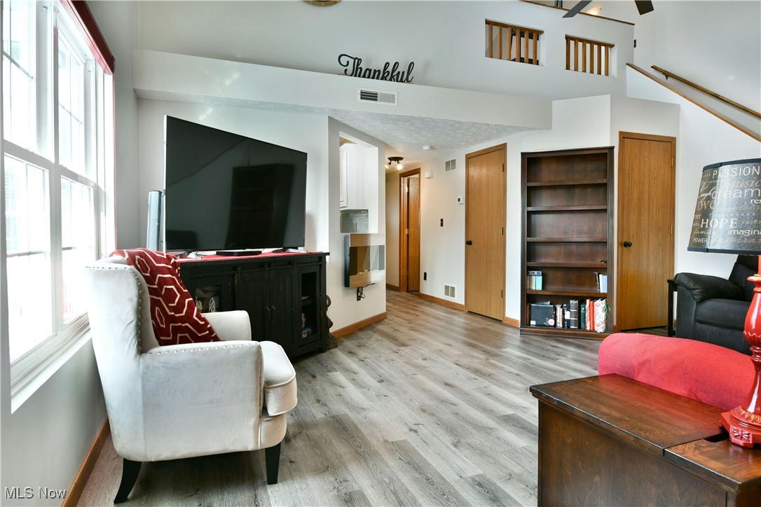 Lake Pointe Condo - Residential