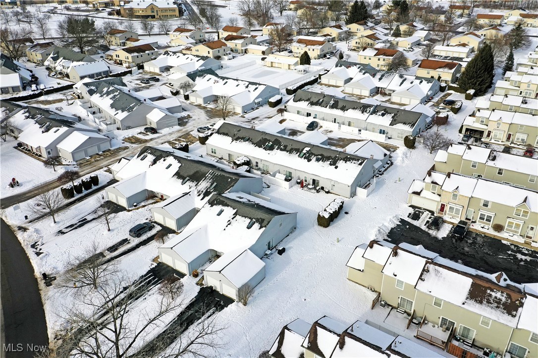 Lake Pointe Condo - Residential