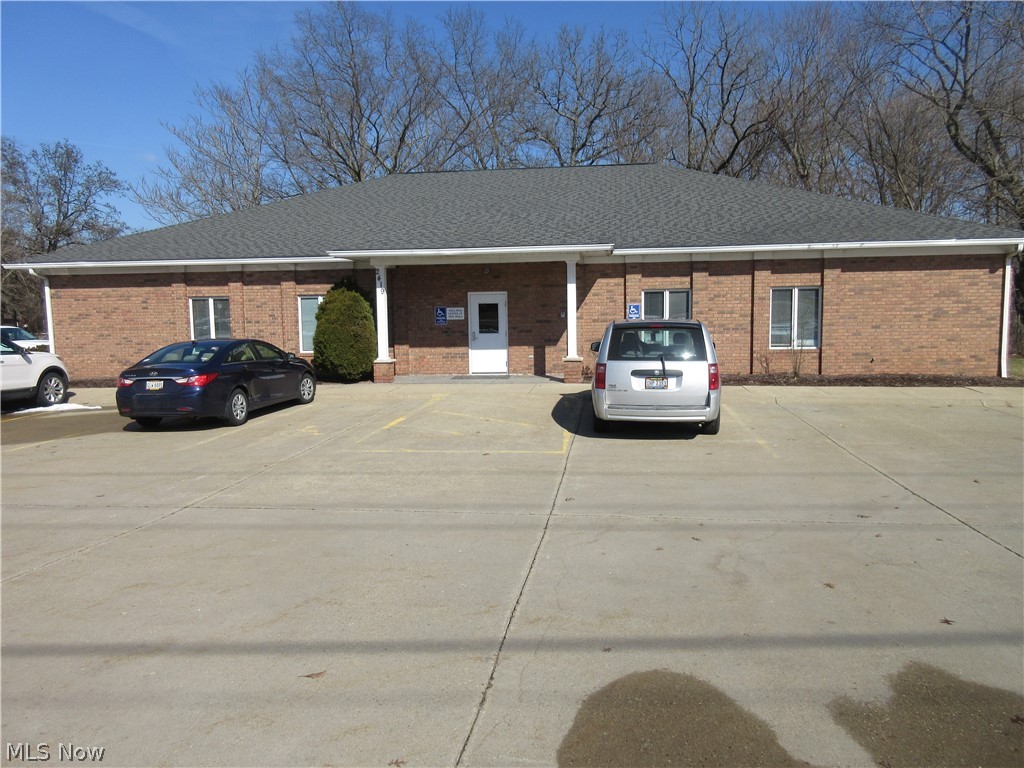 New Philadelphia - Commercial Lease